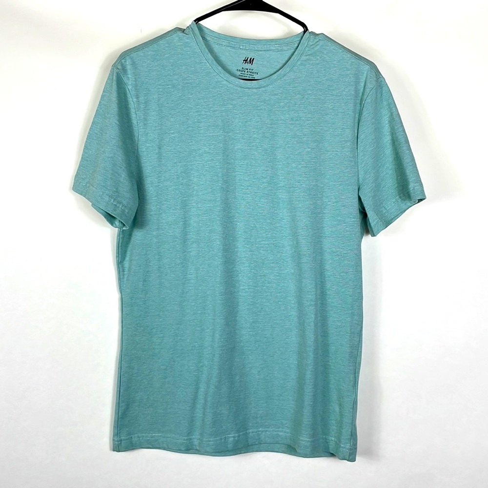 H&M Men's Slim fit short-sleeve Shirt.